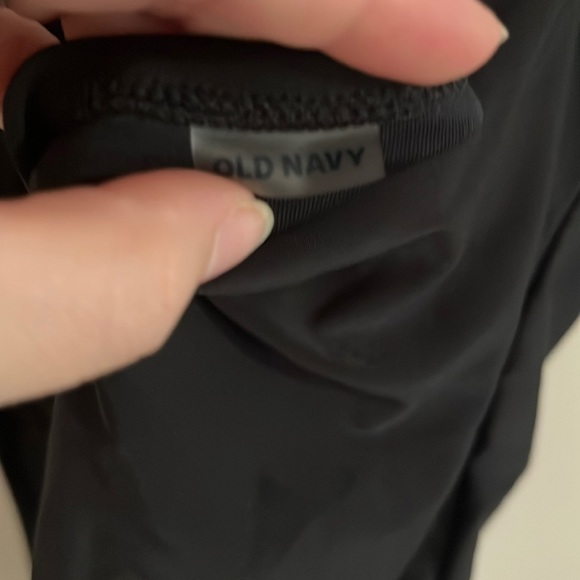 Old Navy one piece swim suit 🖤 - Picture 4 of 5